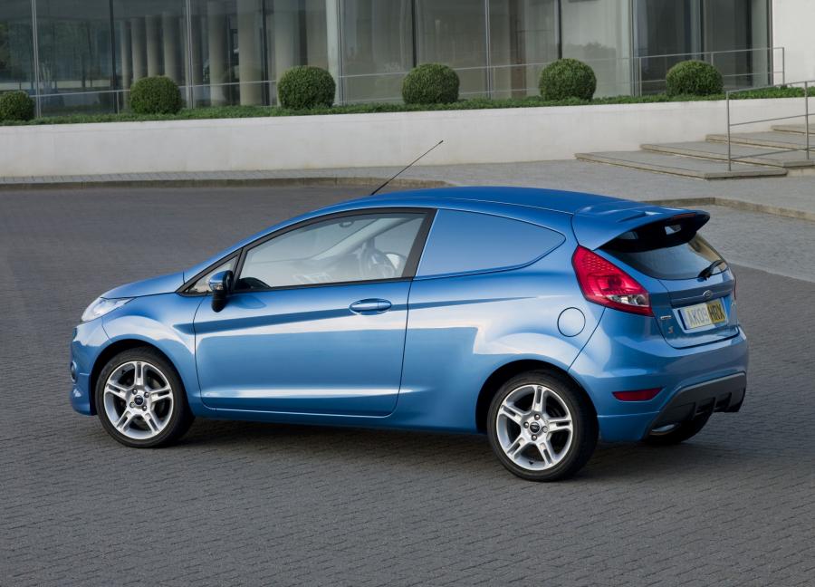  Ford Fiesta Van 2009 года  (фото 4 из 7)